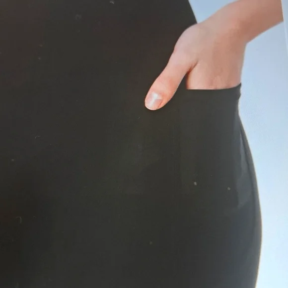 MEDIUMHALARA SOCINCHED TUMMY CONTROL BIKERSHORTS